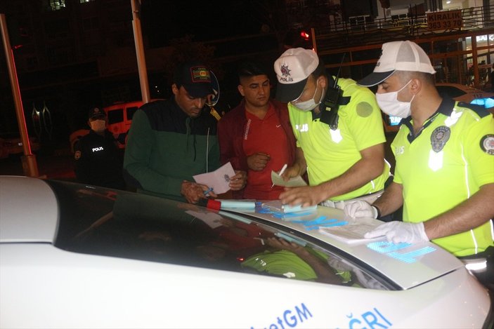 Adana'da otomobil sürücüsüne 'gürültü cezası'