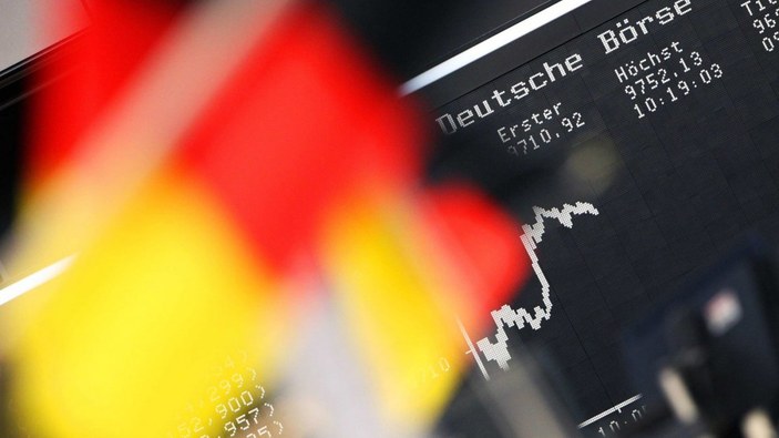 Alman ekonomisi korona etkisiyle yüzde 2,2 küçüldü
