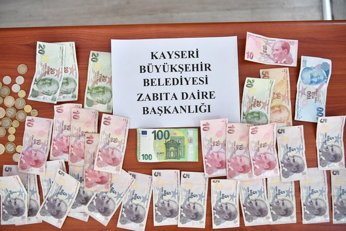 Kayseri'de yakalanan dilencinin üstünden döviz çıktı