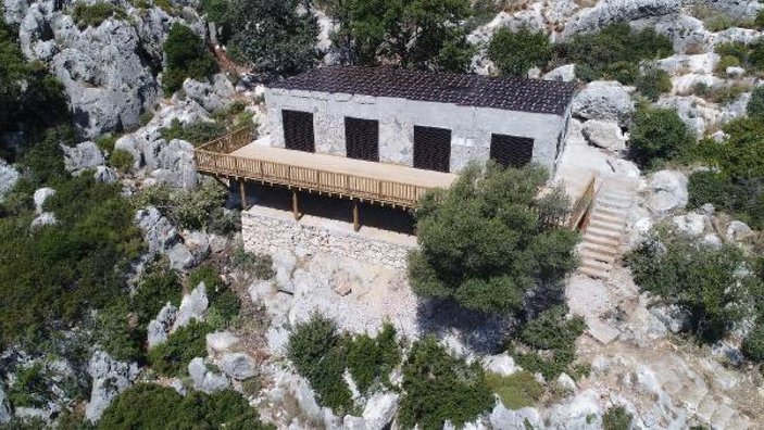 Antalya'da tespit edilen kaçak villa mühürlendi