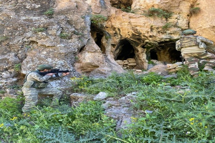 Irak'ın kuzeyinde PKK'ya ait mühimmat ele geçirildi
