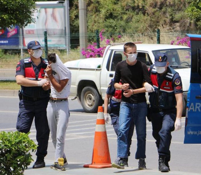 Antalya'da 4 hırsızlık şüphelisi yakalandı