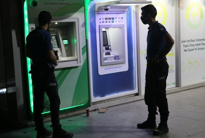 İzmir'de bankamatik hırsızı yakalandı