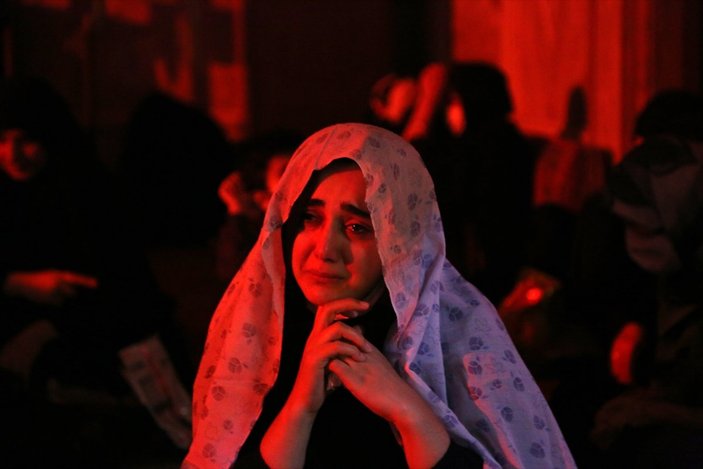 İran'da korona gölgesinde Kadir Gecesi