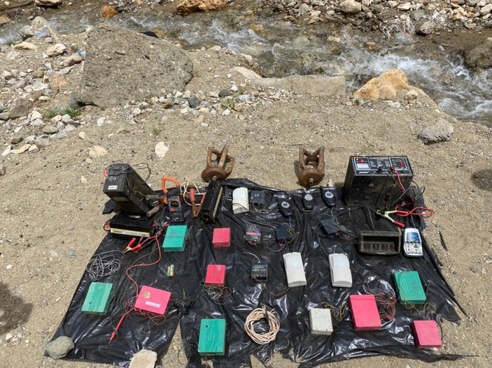 Van'da PKK'ya ait silah ve mühimmat bulundu