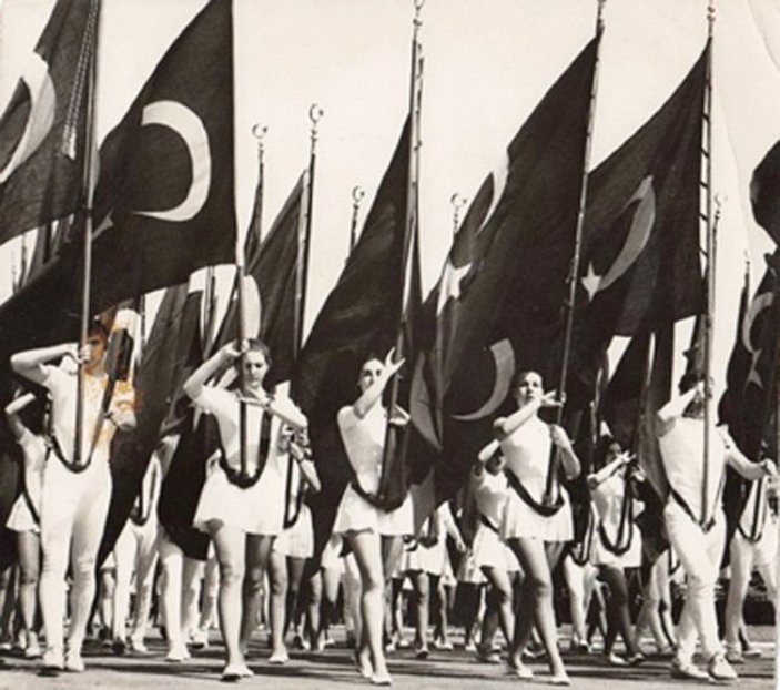 Atatürk, 6 Mart 1937'de, Bursalı gençlere 19 Mayıs ile ilgili anılarını anlattı. 