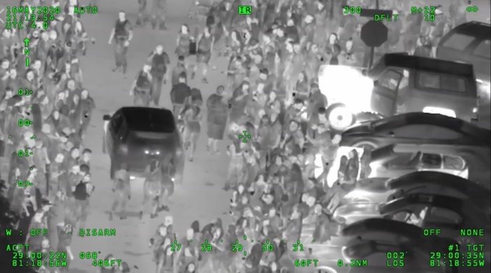 ABD'de polis, sokak partisini bastı