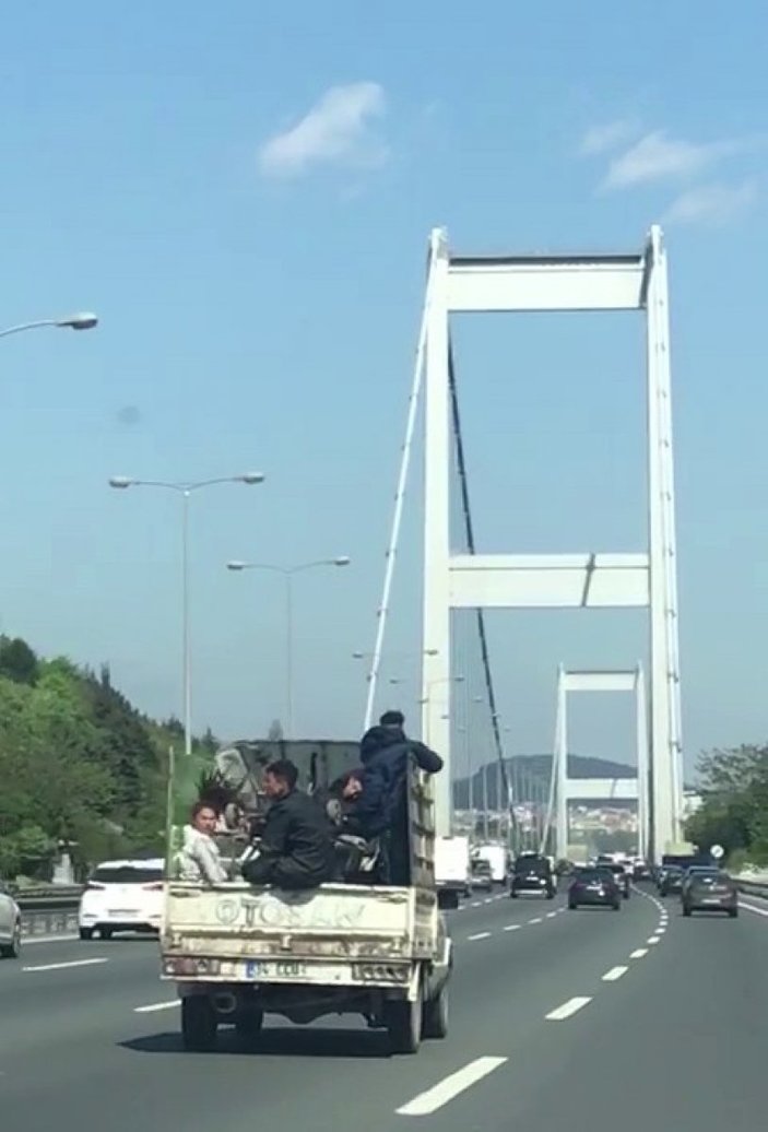 FSM Köprüsü'nde çocukların tehlikeli yolculuğu