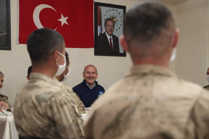 Erdoğan, İkiyaka Dağları'nda askerlerin bayramını kutladı