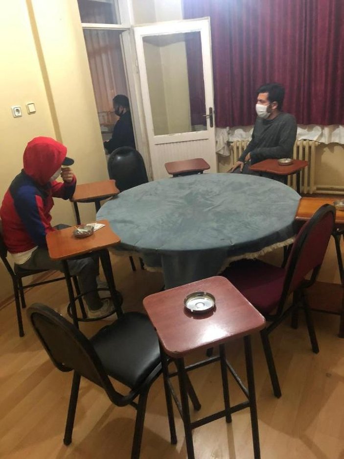 Ataşehir'de kumar oynayanlara 23 bin lira ceza