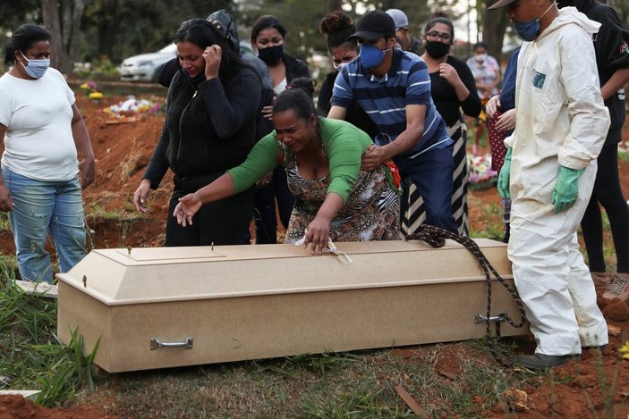 Brezilya'da koronadan ölenlerin sayısı 22 bin 13 oldu