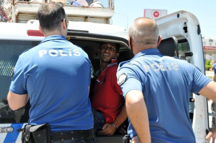 Antalya'da polisin dur ihtarına uymayan hurdacı yakalandı