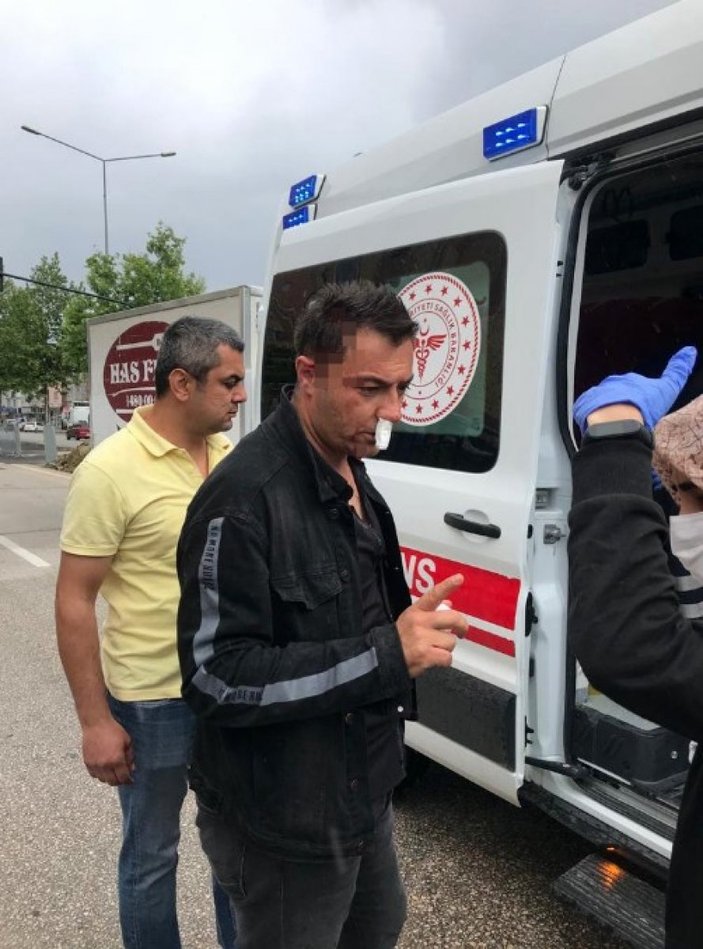 Bursa'da seyyar satıcılar zabıtaya saldırdı