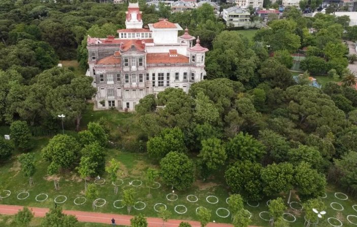 İstanbul, sosyal mesafeli döneme hazırlanıyor