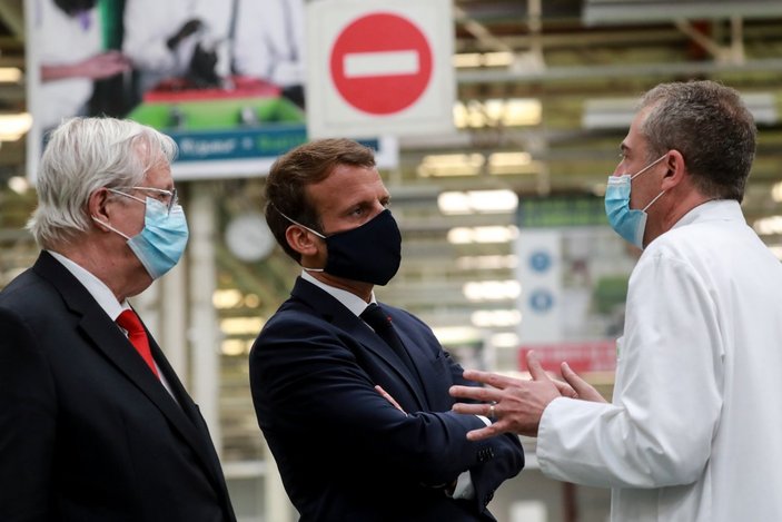 Macron: Otomotiv sektörünü kurtaracağız