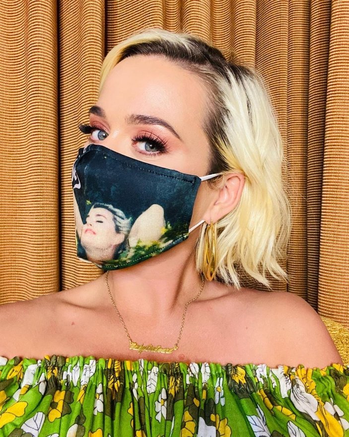 Katy Perry, Afra Saraçoğlu'nu beğendi