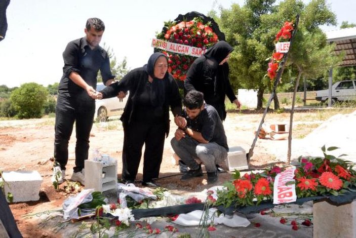 Boksörün öldürdüğü Zeynep'in annesi: Her yeri mosmordu