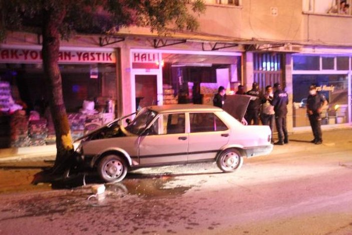 Konya'da dur ihtarına uymayan sürücü kaza yaptı