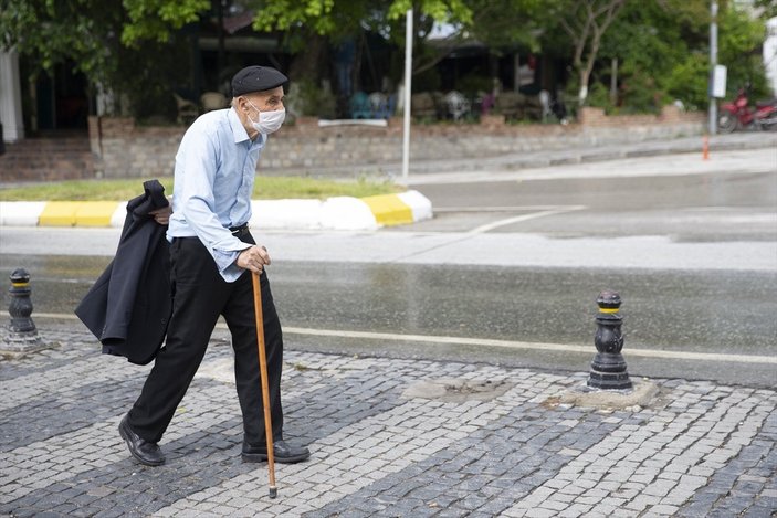65 yaş ve üstü vatandaşlar tekrar sokağa çıktı