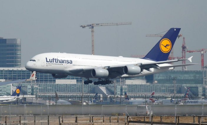Lufthansa, 9 milyar euroluk kurtarma paketini onayladı