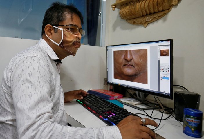 Hindistan'da sıra dışı maske tasarımı