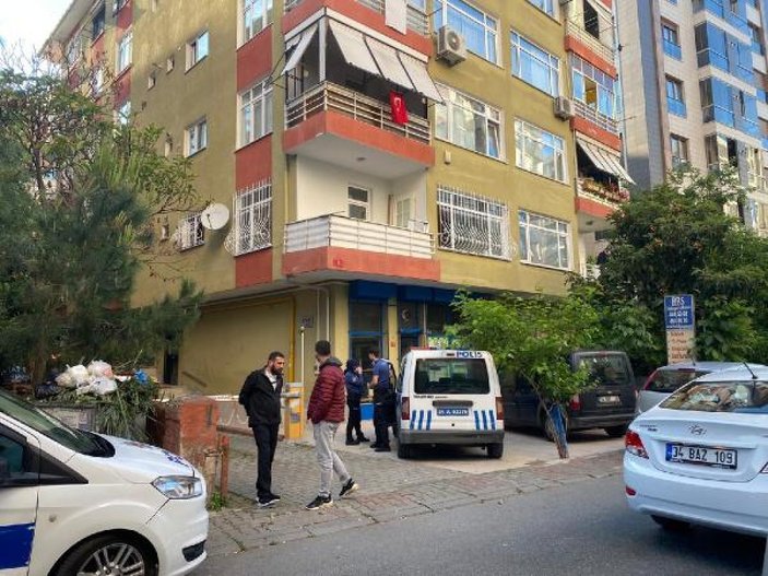 Kadıköy'de tartıştığı eşini boğarak öldürdü