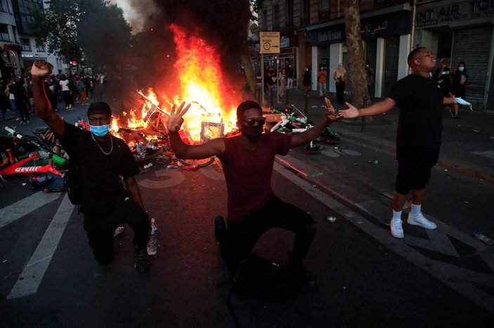 Fransa'da ırkçılık karşıtı gösterilerde şiddet olayları