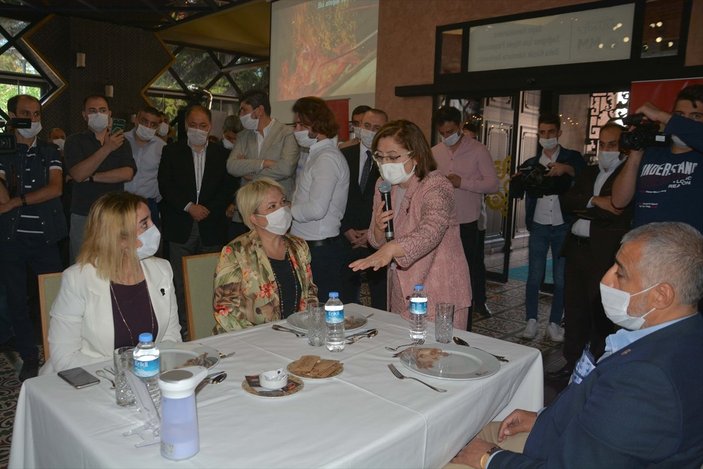 Gaziantep'te restoranlarda karekodlu menü dönemi başladı