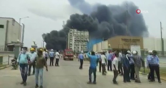 Hindistan'da fabrikada patlama: 8 ölü 50 yaralı