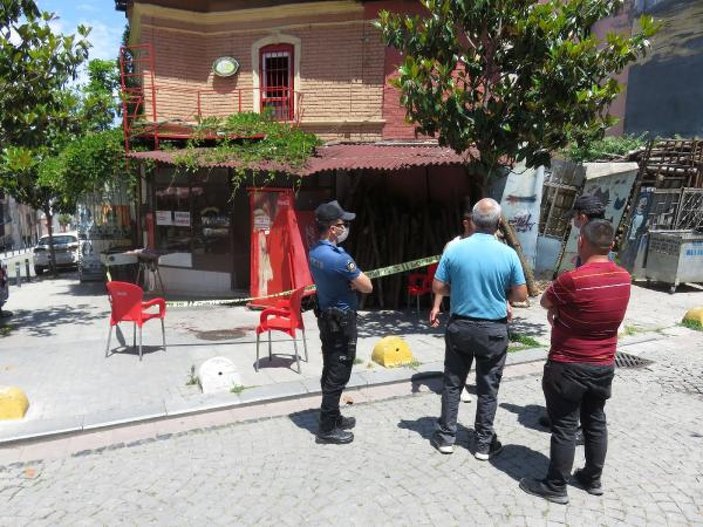 Kadıköy'de simit fırını çalışanı defalarca bıçaklandı