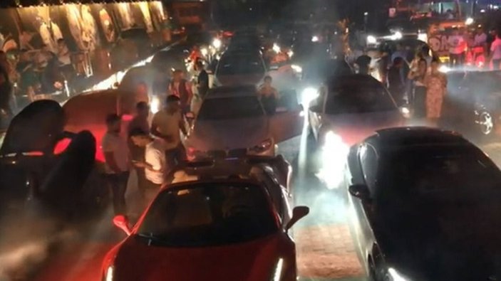 Alanya'da otomobili olanların girdiği parti
