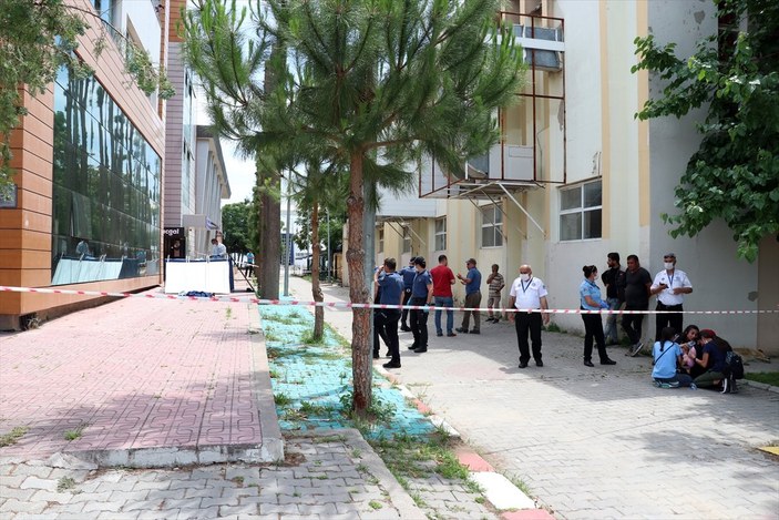 İzmir'de yüksekten düşen inşaat işçisi hayatını kaybetti