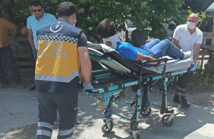 Bursa'da otomobille çarpışan motosikletli yaralandı