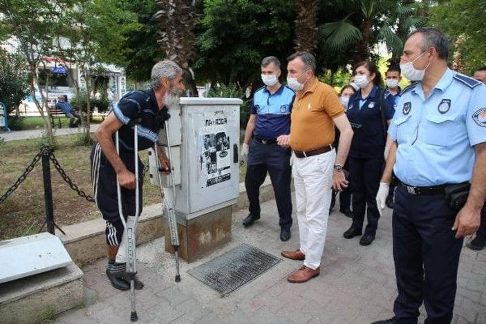 Mersin'de, engelliymiş gibi dilenirken yakalandı