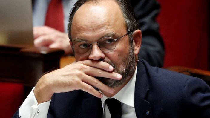 Fransa'da hükümetin salgın yönetimine soruşturma