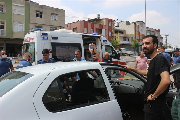 Adana'da iki kardeş, kuzenlerinin saldırısına uğradı