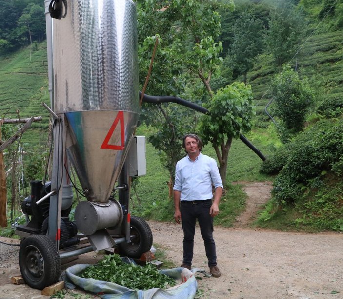 Rizeli çay üreticisi, pratik hasat makinesi geliştirdi