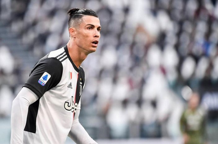 İtalya basını: Ronaldo, Juventus'tan ayrılmayı düşünüyor