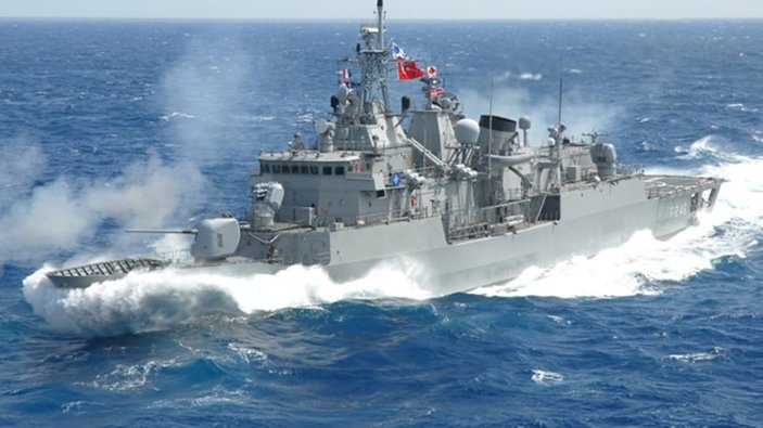 Yunan donanması, Türk gemisini engellemeye çalıştı