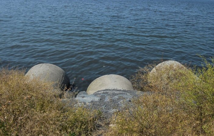 Küçükçekmece Gölü'ne bırakılan atık sular görüntülendi