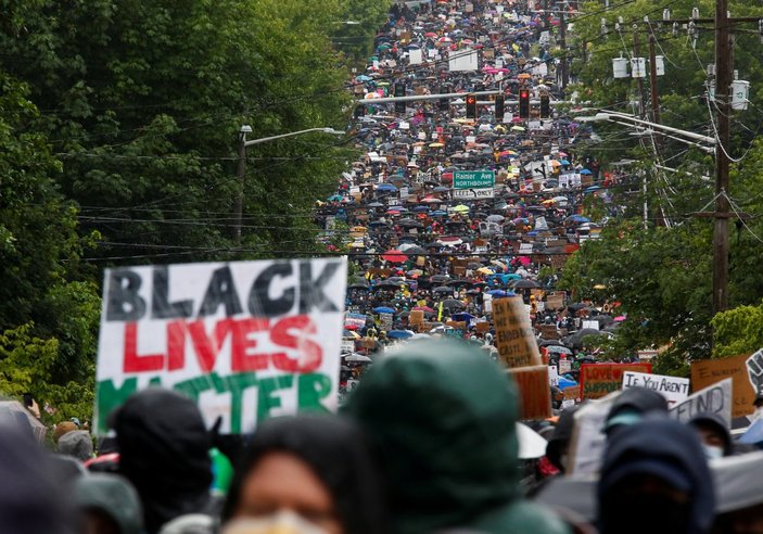 Washington'da ırkçılık karşıtı sessiz protesto
