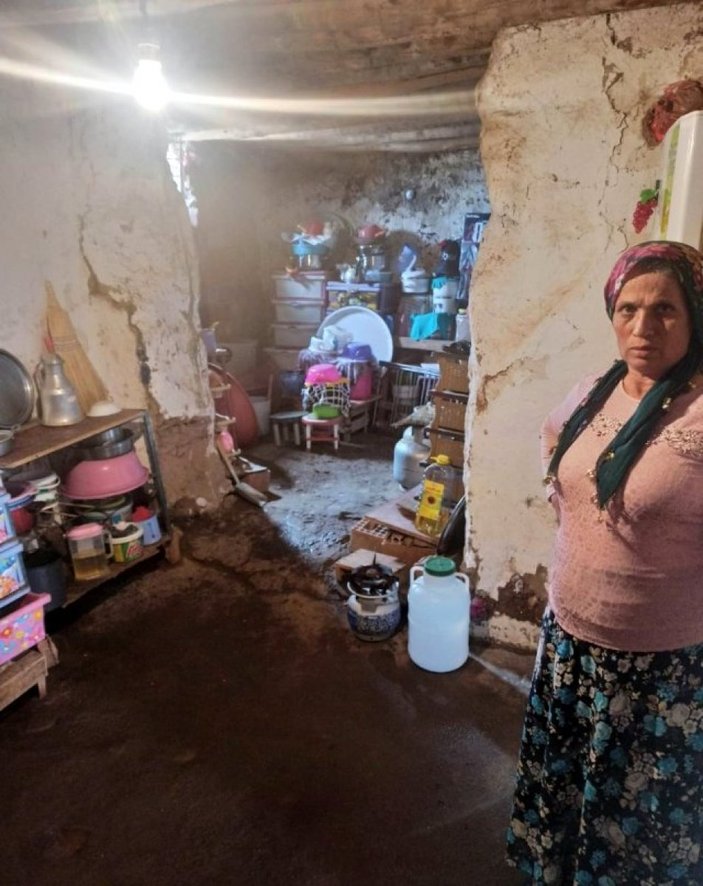 Diyarbakır'da Mehmetçik kimsesiz kadın için ev yaptırdı