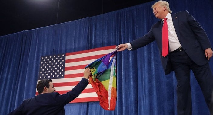 Trump, LGBT'lilere sağlıkta korumayı kaldırıyor