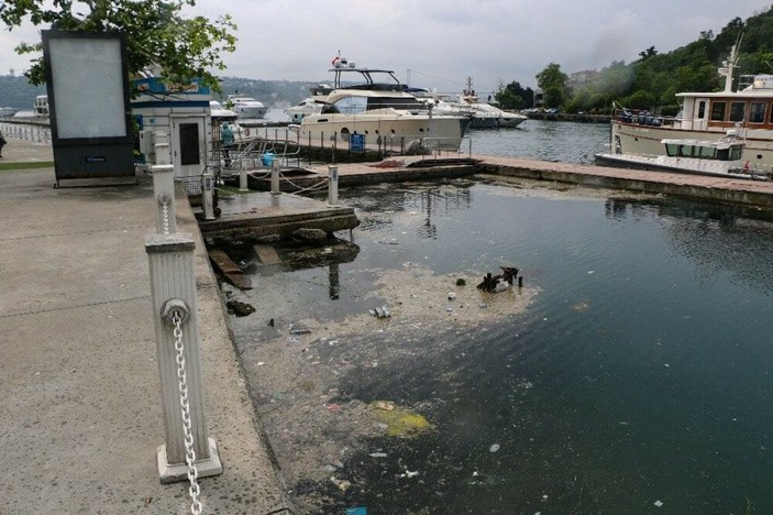 İstanbul Boğazı'nda çöp adaları oluştu
