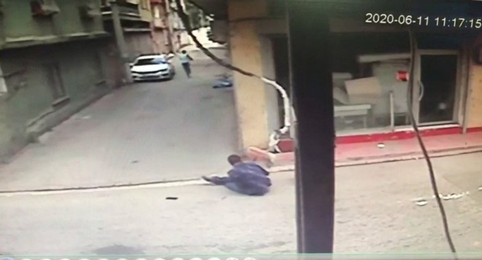 Adana'da cezaevi firarisi bir kişiyi ayağından vurdu