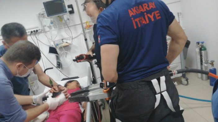 Aksaray'da 9 yaşındaki çocuğun eline demir saplandı