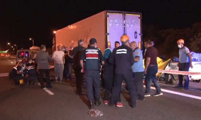 Ankara'da tıra arkadan çarpan otomobil sürücüsü öldü