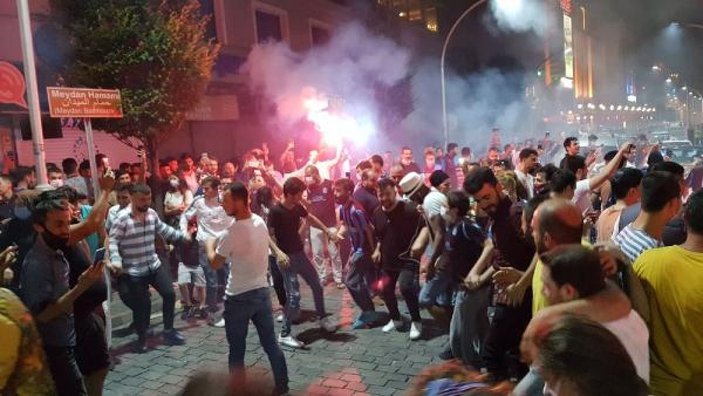 Trabzonsporlular sokağa döküldü
