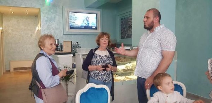 Bulgaristan’da ilk ‘Helal Pastane' hizmete açıldı