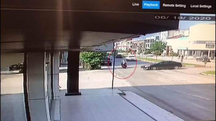 Bursa'da motosikletle otomobil çarpıştı